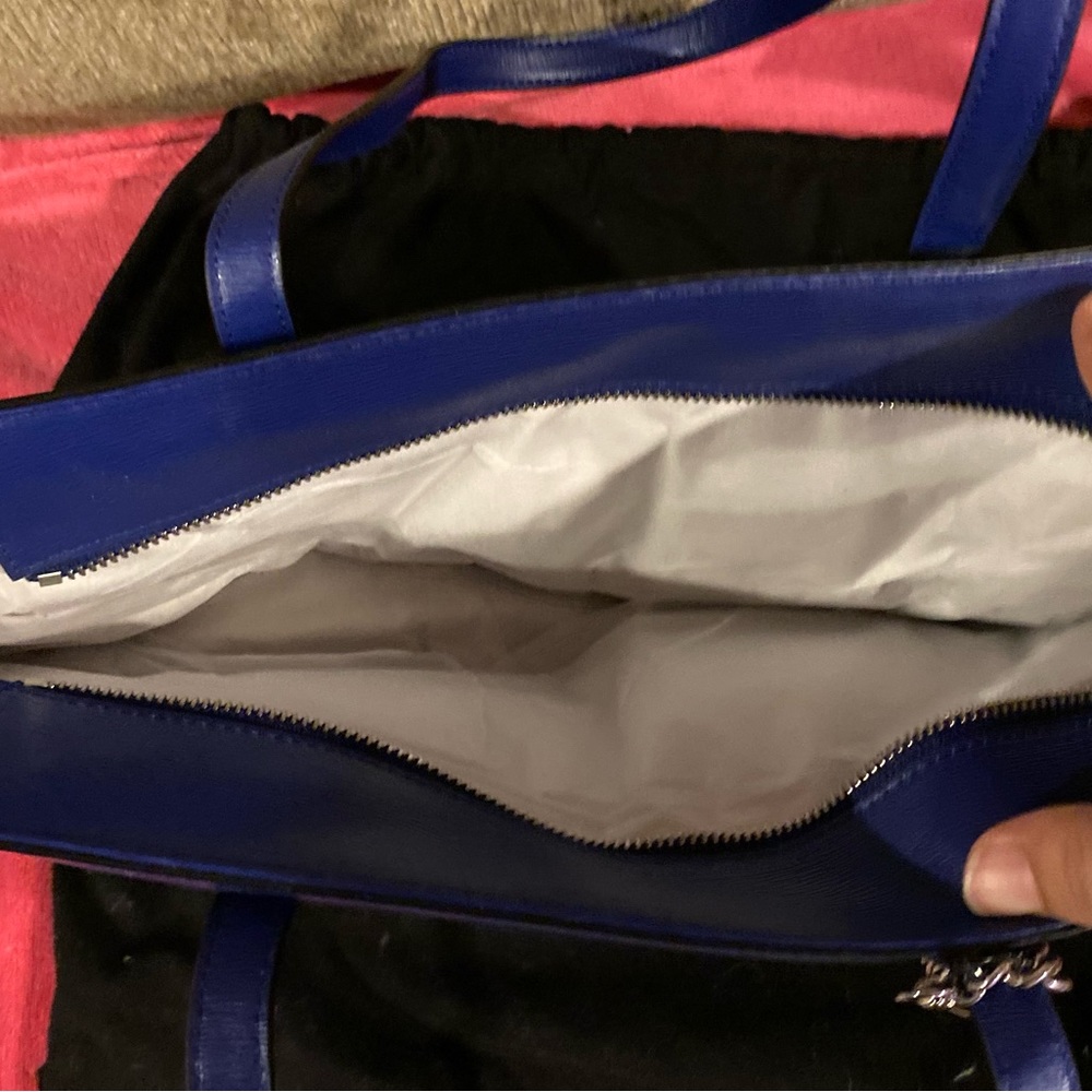 NWT DKNY Bryant medium tote bag - Picture 4 of 8